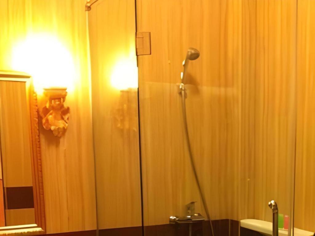 Hotel Grand Town Makassar Buitenkant foto