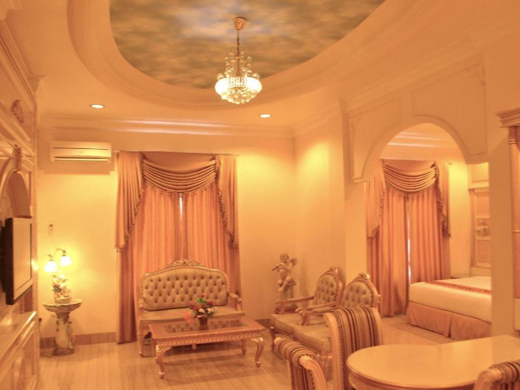 Hotel Grand Town Makassar Buitenkant foto