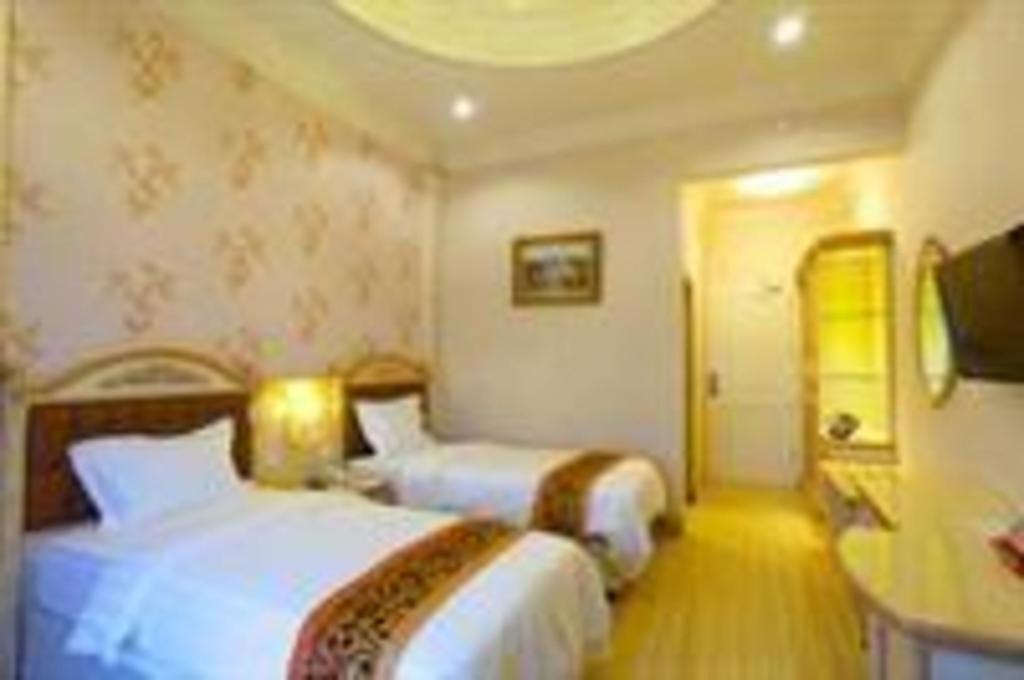 Hotel Grand Town Makassar Buitenkant foto