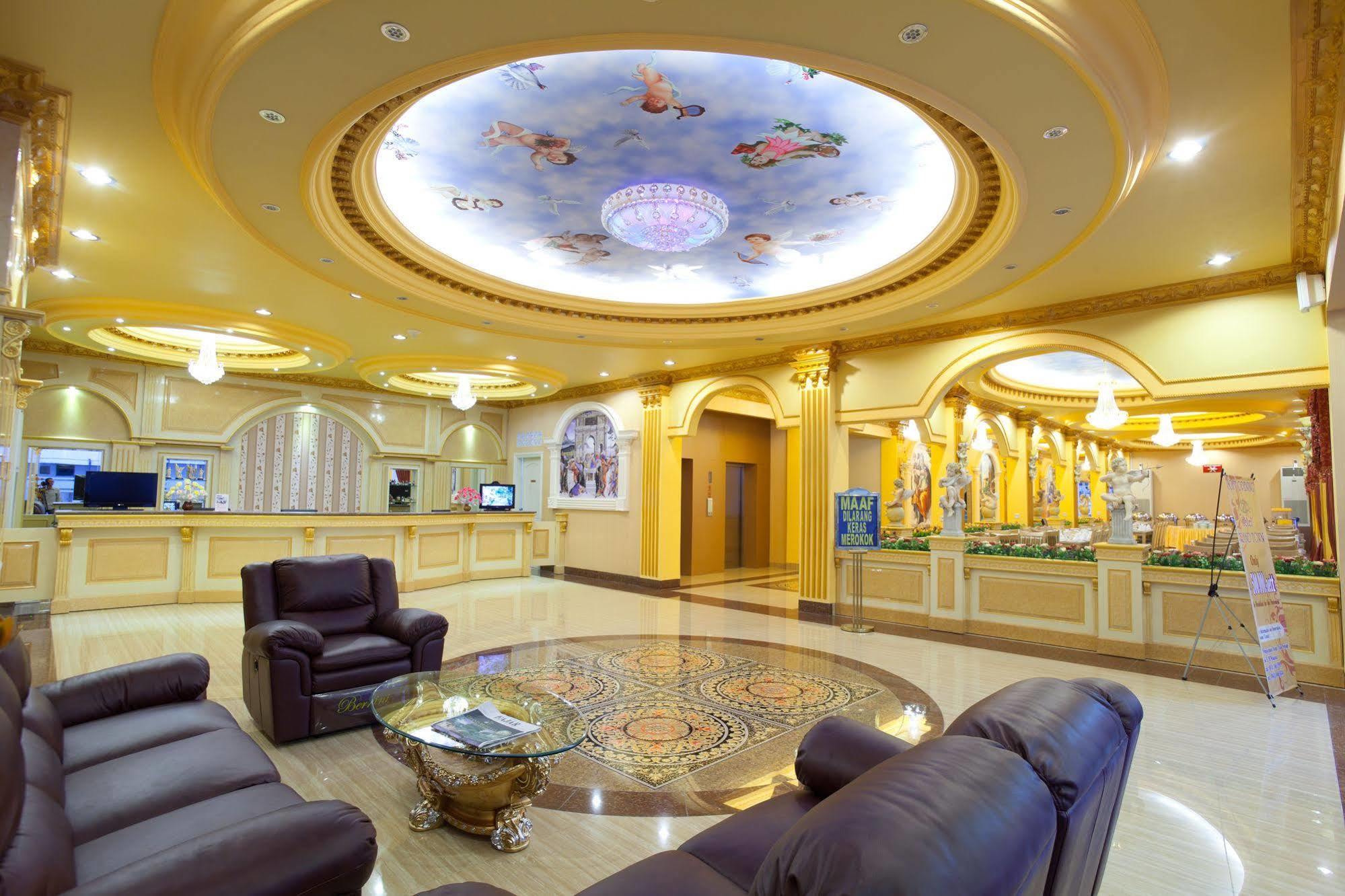 Hotel Grand Town Makassar Buitenkant foto