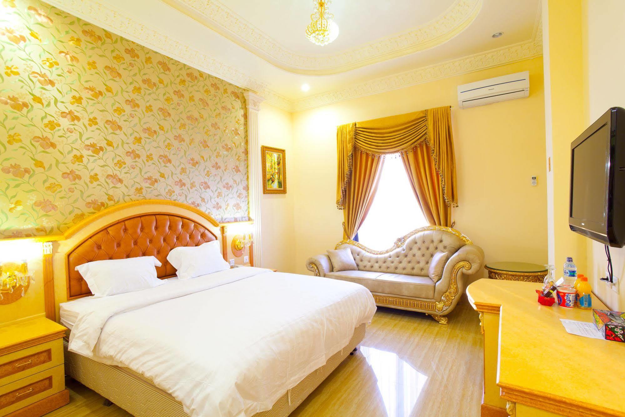 Hotel Grand Town Makassar Buitenkant foto